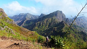 Insel: Santiago  Wanderweg: 509 Ort: Serra Malagueta Motiv: Wanderweg Sisal Motivgruppe: Landscape Mountain © Pitt Reitmaier www.Cabo-Verde-Foto.com