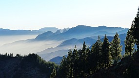 Santo Anto : Pico da Cruz : Distant view over southern slopes : Landscape Mountain
Cabo Verde Foto Gallery