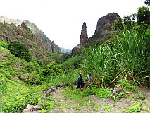 Insel: Santo Anto  Wanderweg: 203 Ort: Ribeira de Lombo de Pico Motiv: Wanderweg Motivgruppe: Landscape Agriculture © Pitt Reitmaier www.Cabo-Verde-Foto.com