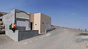Santo Anto : Cha de Feijoal : new dairy : Technology Agriculture
Cabo Verde Foto Gallery