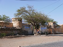 Insel: Santo Anto  Wanderweg: - Ort: Porto Novo Motiv: Kaserne Portugiesische Kolonialarmee Motivgruppe: History site © Pitt Reitmaier www.Cabo-Verde-Foto.com