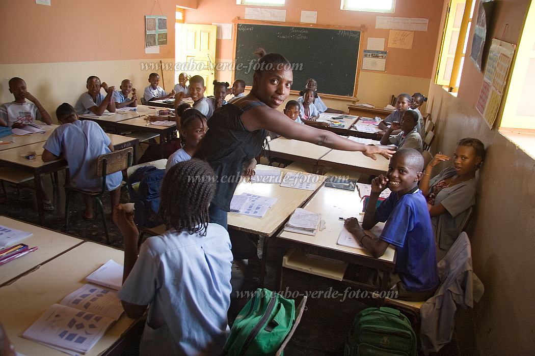 Insel: Maio  Wanderweg:  Ort: Vila do Maio Motiv: Schule Motivgruppe: People Children © Florian Drmer www.Cabo-Verde-Foto.com