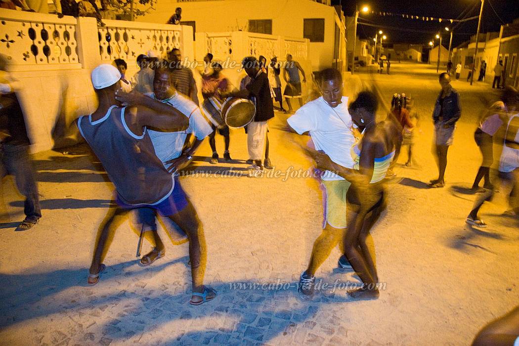 Insel: Boa Vista  Wanderweg:  Ort: Rabil Motiv: Tanz Motivgruppe: People Recreation © Florian Drmer www.Cabo-Verde-Foto.com