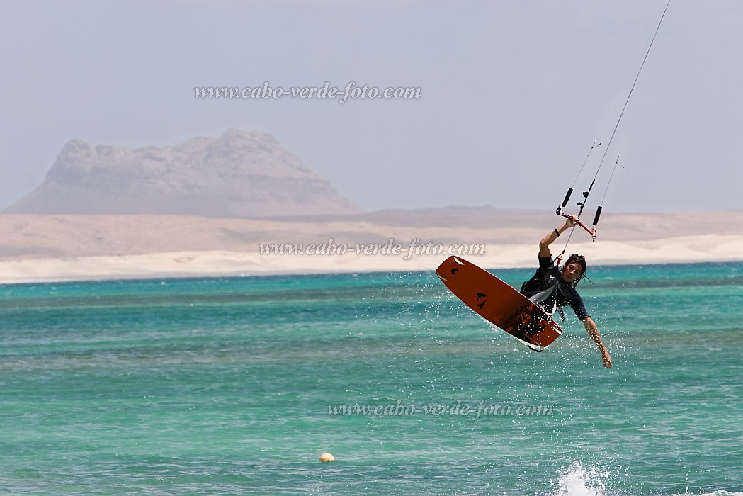 Boa Vista : Praia de Chave : watersports : People RecreationCabo Verde Foto Gallery