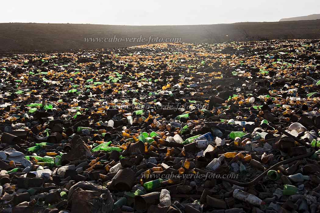 Boa Vista : Ponta do Sol : waste : TechnologyCabo Verde Foto Gallery