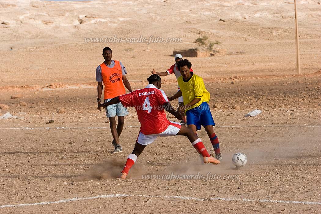 Insel: Boa Vista  Wanderweg:  Ort: Rabil Motiv: Fussball Motivgruppe: People Recreation © Florian Drmer www.Cabo-Verde-Foto.com