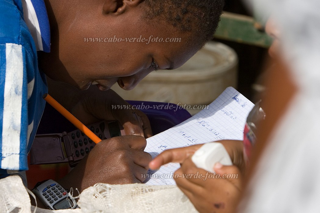 Santiago : Praia : home work : People ChildrenCabo Verde Foto Gallery