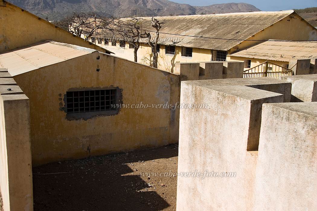 Santiago : Cho Bom : campo de concentrao : Technology ArchitectureCabo Verde Foto Gallery