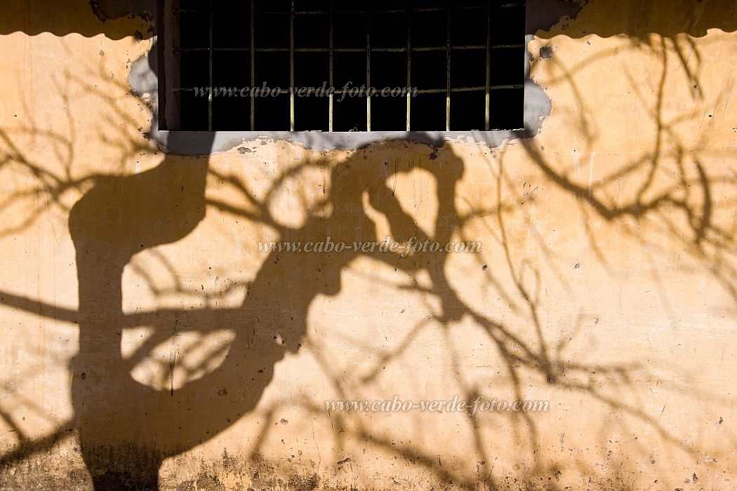 Santiago : Cho Bom : campo de concentrao : Technology ArchitectureCabo Verde Foto Gallery