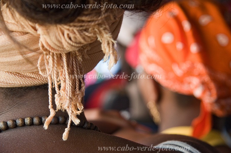 Santiago : Calheta : bush taxi : PeopleCabo Verde Foto Gallery