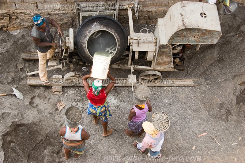 Santiago : Calheta : trabalhador : People WorkCabo Verde Foto Gallery