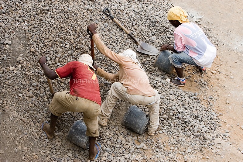 Santiago : Calheta : worker : People WorkCabo Verde Foto Gallery