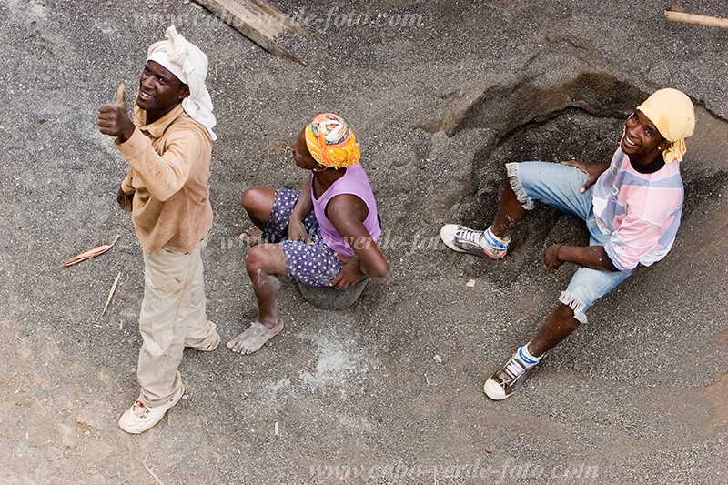 Santiago : Calheta : worker : People WorkCabo Verde Foto Gallery