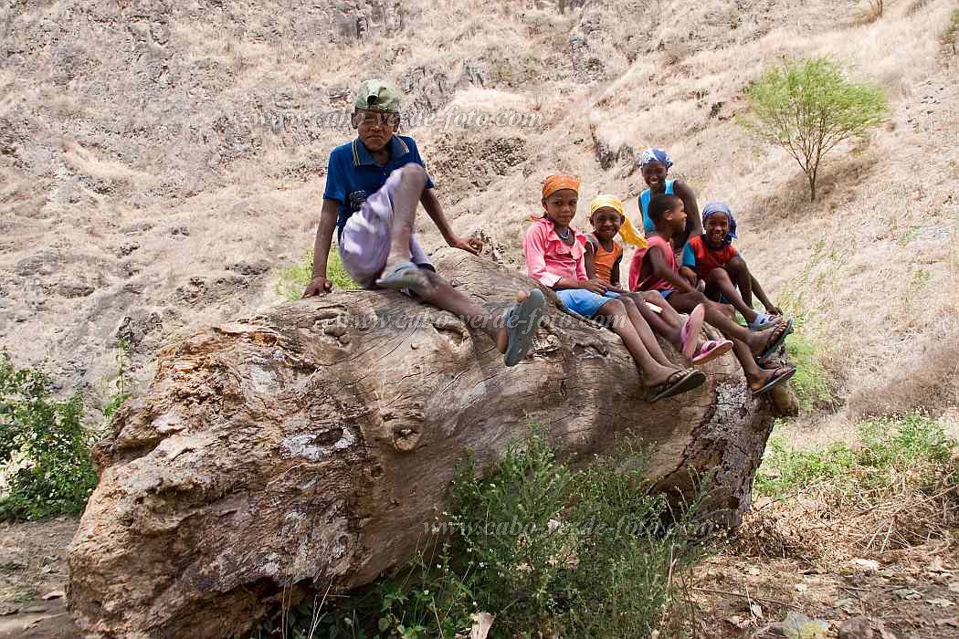 Santiago : Principal : children : People ChildrenCabo Verde Foto Gallery