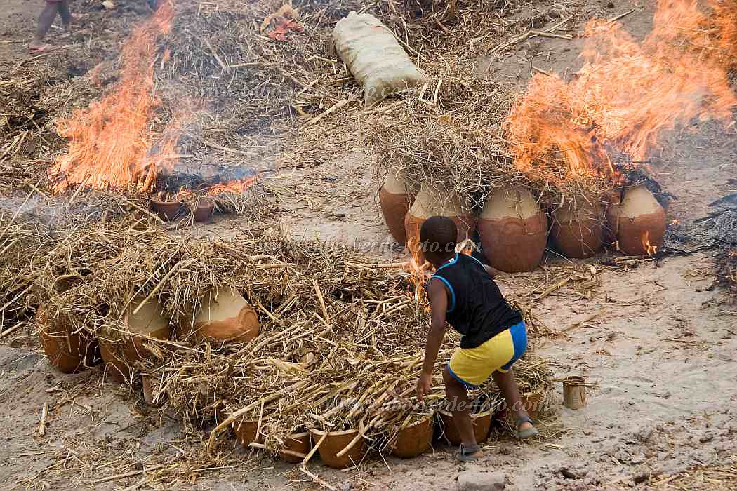 Santiago : Assomada : pottery : People WorkCabo Verde Foto Gallery