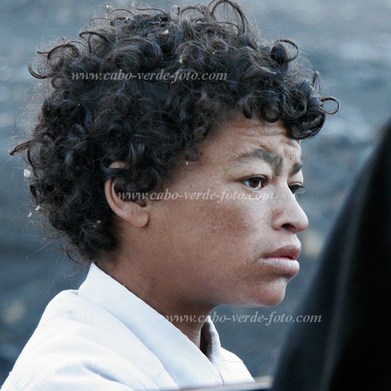 Fogo : Ch das Caldeiras : boy : People ChildrenCabo Verde Foto Gallery