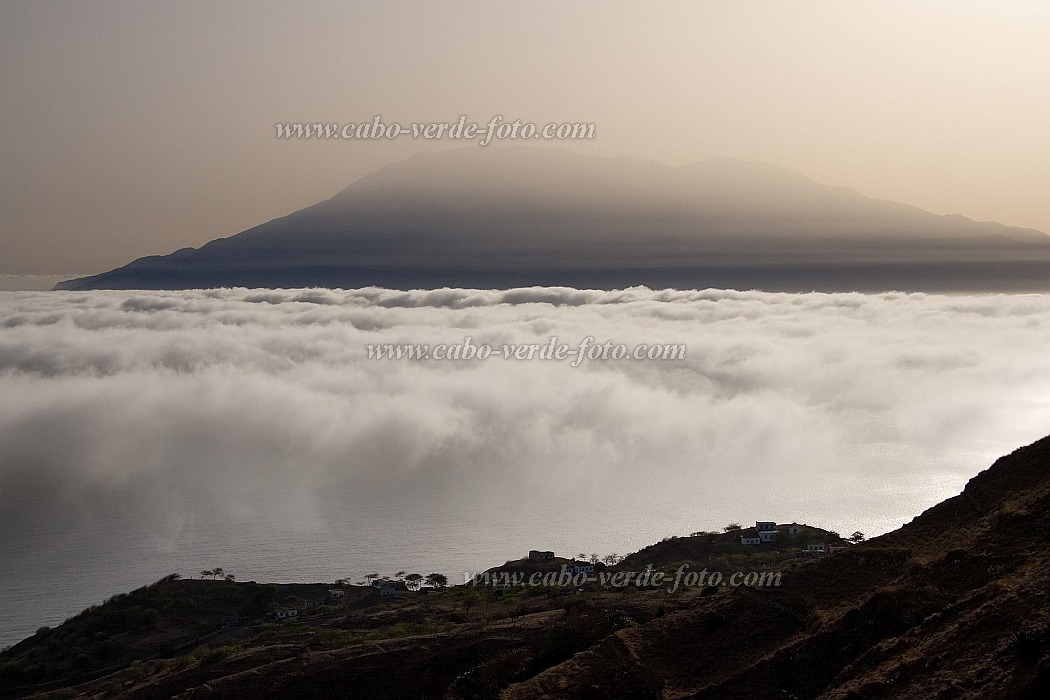 Insel: Brava  Wanderweg:  Ort: Vila Nova Sintra Motiv: Stad Motivgruppe: Landscape Mountain © Florian Drmer www.Cabo-Verde-Foto.com
