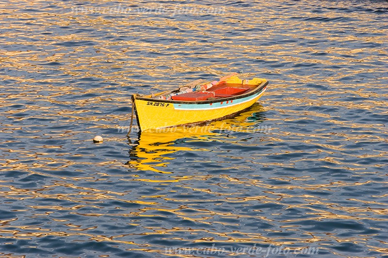 So Nicolau : n.a. : barco : Technology TransportCabo Verde Foto Gallery