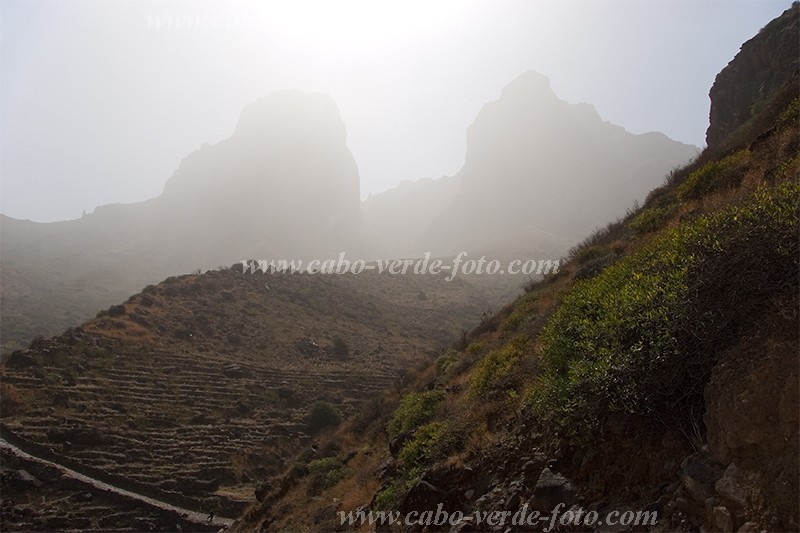 Insel: So Nicolau  Wanderweg:  Ort: Praia Branca Motiv: Harmattan Motivgruppe: Landscape Mountain © Florian Drmer www.Cabo-Verde-Foto.com