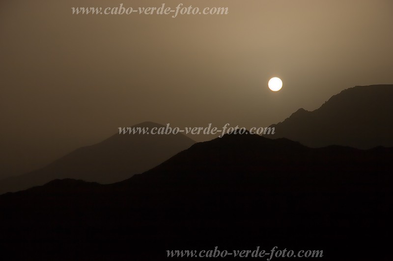 Insel: So Nicolau  Wanderweg:  Ort: Vila da Ribeira Brava Motiv: Harmattan Motivgruppe: Landscape Mountain © Florian Drmer www.Cabo-Verde-Foto.com