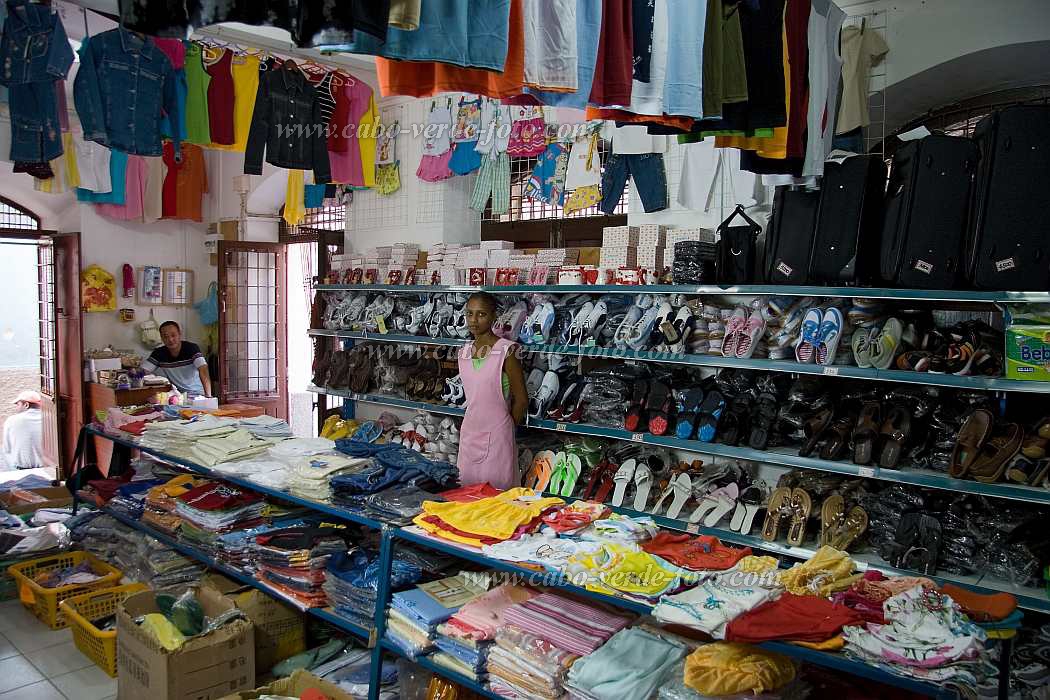 So Vicente : Mindelo : comerciante : People WorkCabo Verde Foto Gallery
