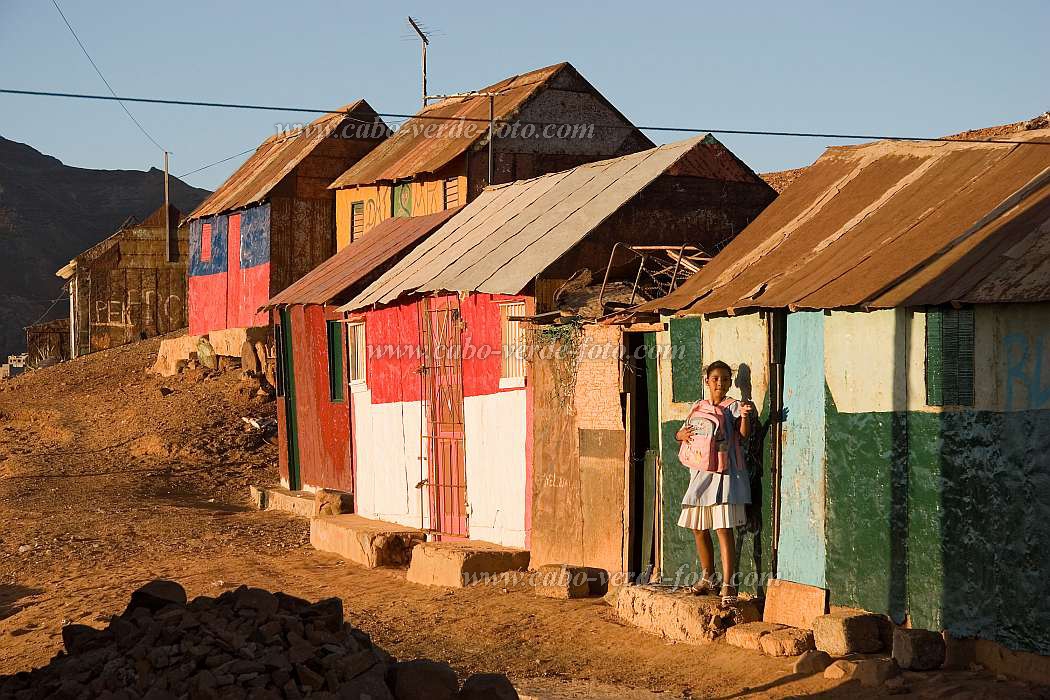 Insel: So Vicente  Wanderweg:  Ort: Mindelo Motiv: Lebensweise Motivgruppe: People © Florian Drmer www.Cabo-Verde-Foto.com