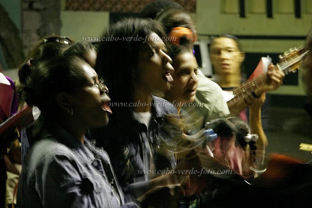 So Vicente : Mindelo : street life by night : People ReligionCabo Verde Foto Gallery