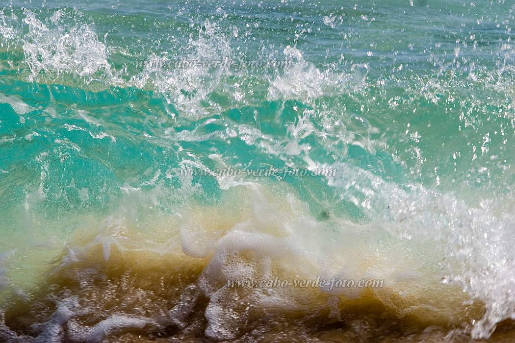 Insel: Sal  Wanderweg:  Ort: Santa Maria Motiv: Welle Motivgruppe: Landscape Sea © Florian Drmer www.Cabo-Verde-Foto.com