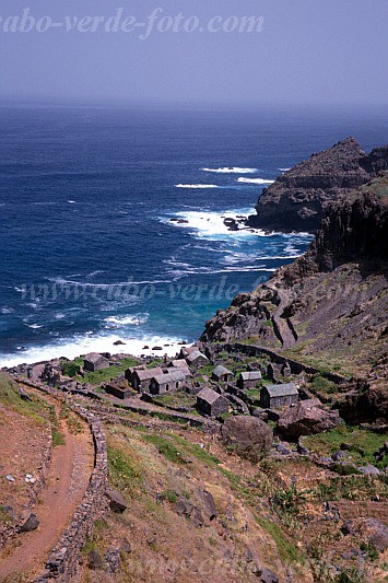 So Nicolau : Ra Funda : hiking track : Landscape SeaCabo Verde Foto Gallery