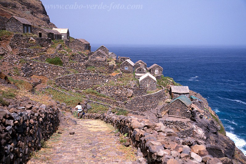 So Nicolau : Ra Funda : hiking track : Landscape SeaCabo Verde Foto Gallery