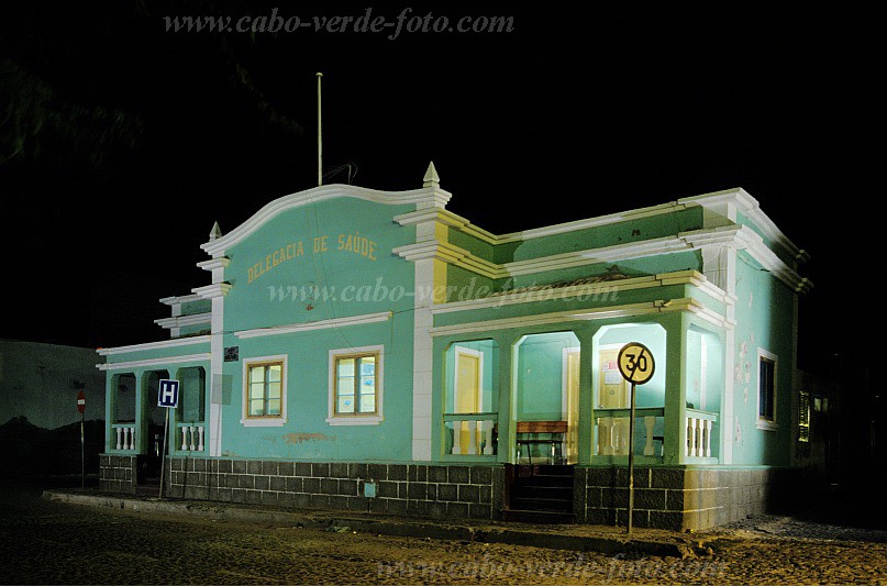 Boa Vista : Sal Rei : centro de sade : Landscape TownCabo Verde Foto Gallery