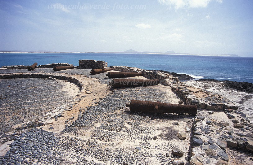 Boa Vista : Ilheu Sal Rei Forte : fortification : Landscape SeaCabo Verde Foto Gallery