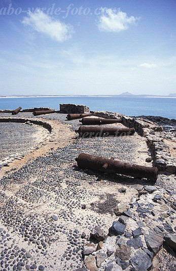Boa Vista : Ilheu Sal Rei Forte : fortification : Landscape SeaCabo Verde Foto Gallery