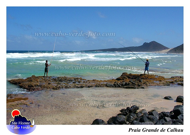 So Vicente : Praia Grande Calhau : fishermen : Landscape SeaCabo Verde Foto Gallery