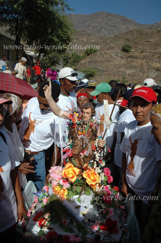 Santo Anto : Cavouco de Silva : church holiday : People ReligionCabo Verde Foto Gallery