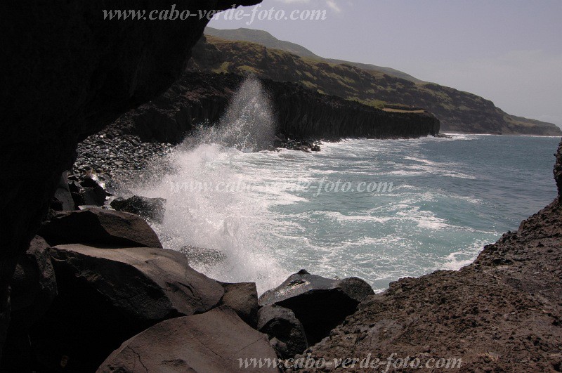 Fogo : Salinas : rocky coast : Landscape SeaCabo Verde Foto Gallery