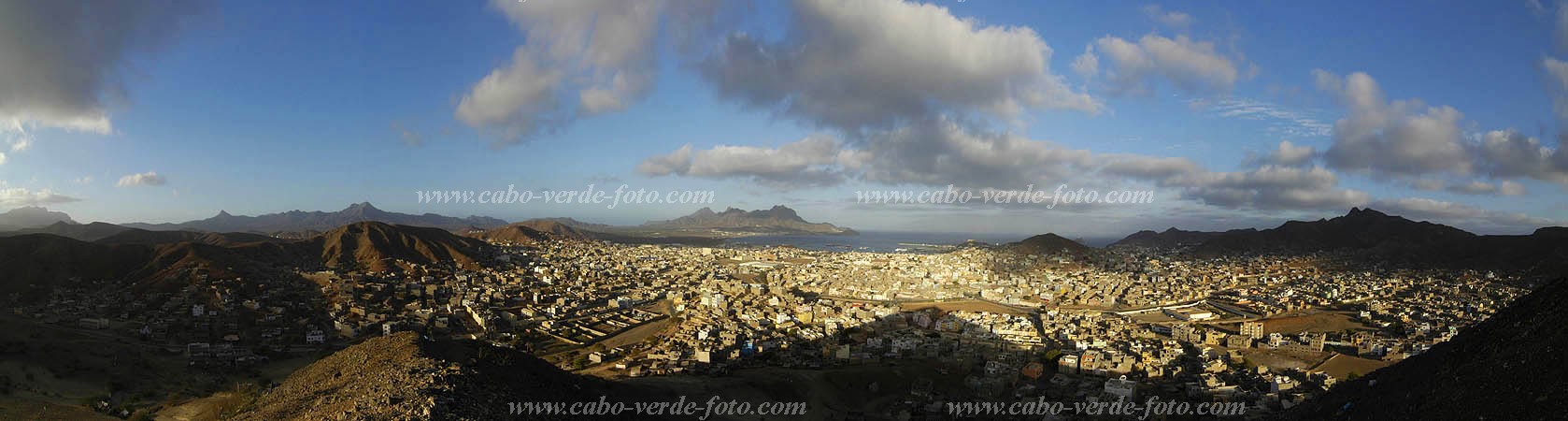 Insel: S�o Vicente  Wanderweg:  Ort: Pedra Rolada Motiv: Stadt Motivgruppe: Landscape Town &copy; Pitt Reitmaier www.Cabo-Verde-Foto.com