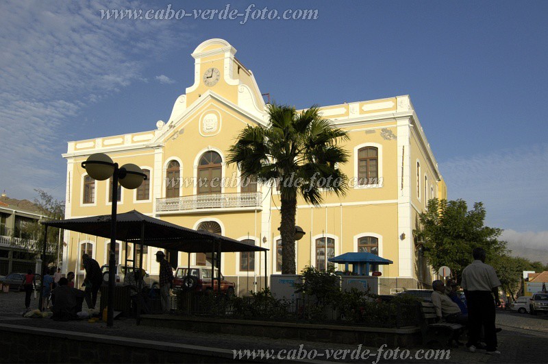 Insel: So Vicente  Wanderweg:  Ort: Mindelo Motiv: Rathaus Motivgruppe: Landscape Town © Pitt Reitmaier www.Cabo-Verde-Foto.com