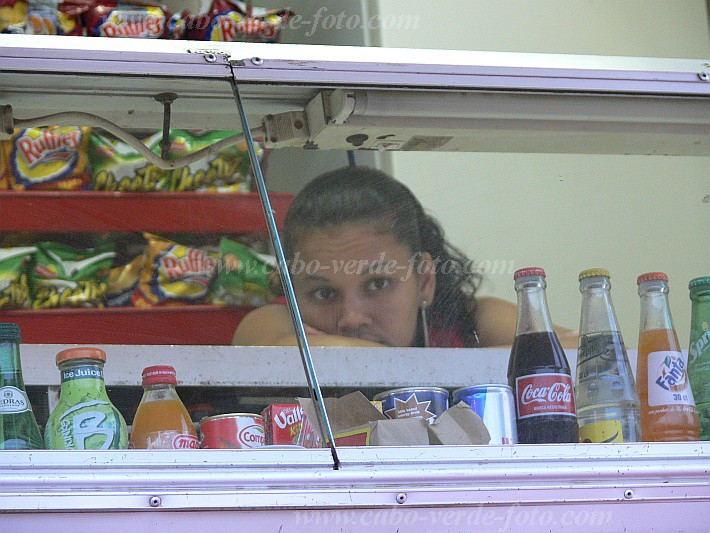 Santiago : Praia : vendor : People WorkCabo Verde Foto Gallery