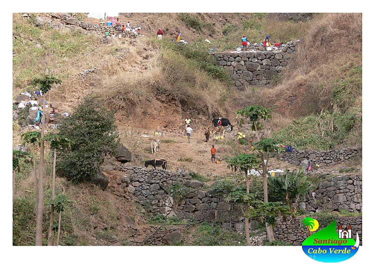 Santiago : Fonte Riba Rui Vaz : spring : Landscape MountainCabo Verde Foto Gallery