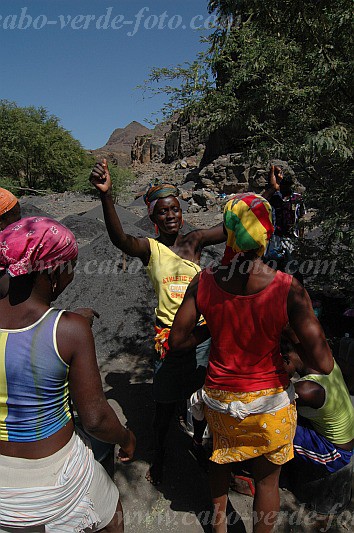 Insel: Santiago  Wanderweg:  Ort: Aguas Belas Motiv: batuco Motivgruppe: People Recreation © Pitt Reitmaier www.Cabo-Verde-Foto.com