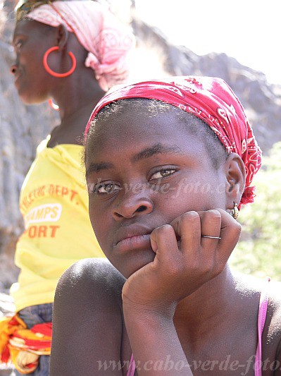 Insel: Santiago  Wanderweg:  Ort: Aguas Belas Motiv: batuco Motivgruppe: People Women © Pitt Reitmaier www.Cabo-Verde-Foto.com