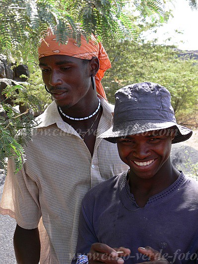 Santiago : Aguas Belas : batuco : People MenCabo Verde Foto Gallery