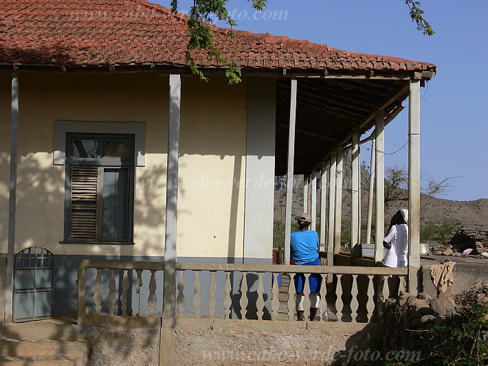 Insel: Santiago  Wanderweg:  Ort: Achada Falcao Motiv: Haus Amilcar Cabral Motivgruppe: Technology Architecture © Pitt Reitmaier www.Cabo-Verde-Foto.com