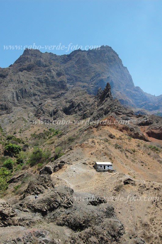 Santiago : Longueira : circito turstico : Landscape MountainCabo Verde Foto Gallery