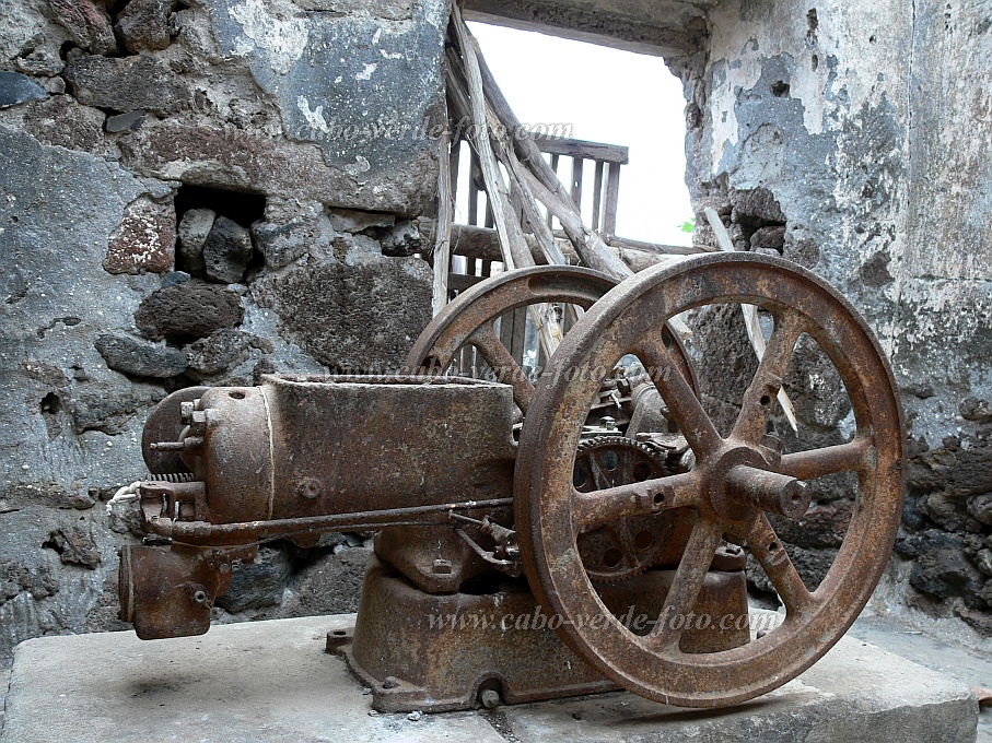 Insel: Fogo  Wanderweg:  Ort: Casa Cabral Motiv: Motor Motivgruppe: Technology Agriculture © Pitt Reitmaier www.Cabo-Verde-Foto.com