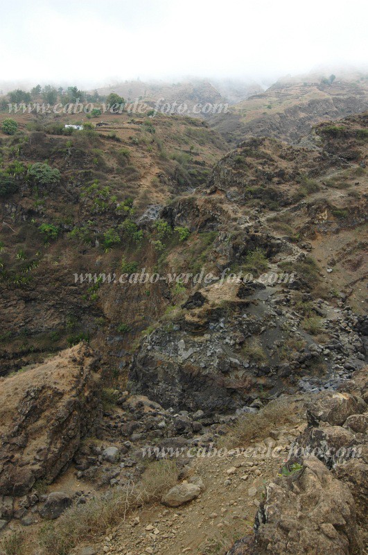 Fogo : Boca do Inferno : hiking trail : Landscape MountainCabo Verde Foto Gallery