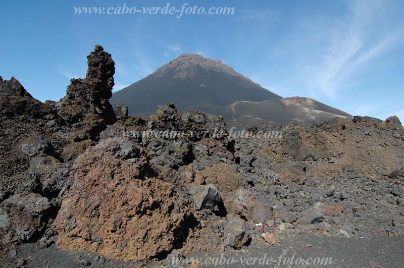 Insel: Fogo  Wanderweg:  Ort: Ch� das Caldeiras Motiv: Vulkan Motivgruppe: Landscape Mountain &copy; Pitt Reitmaier www.Cabo-Verde-Foto.com