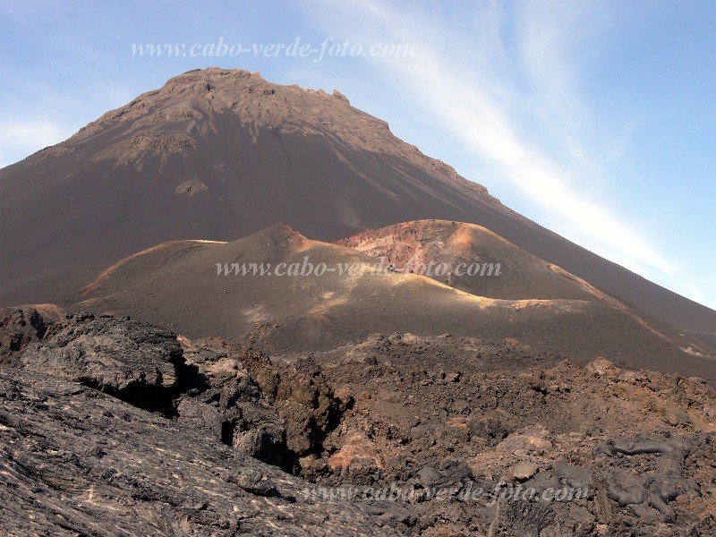 Insel: Fogo  Wanderweg:  Ort: Ch� das Caldeiras Motiv: Vulkan Motivgruppe: Landscape Mountain &copy; Pitt Reitmaier www.Cabo-Verde-Foto.com