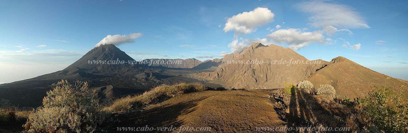 Fogo : Bordeira : volcano : Landscape MountainCabo Verde Foto Gallery